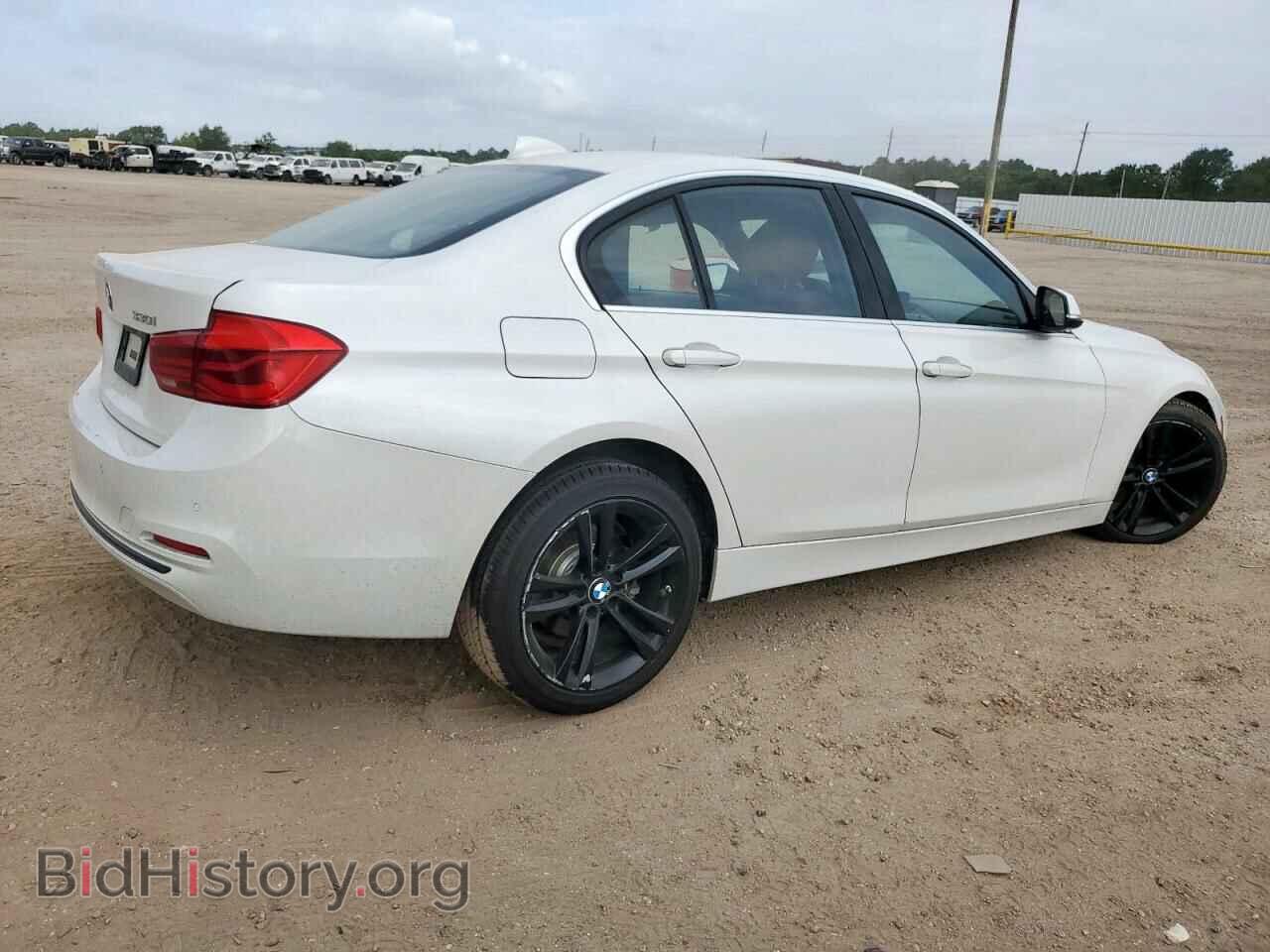 2017 BMW 3 SERIES - VIN: WBA8B9G39HNU55152 - Фото 3