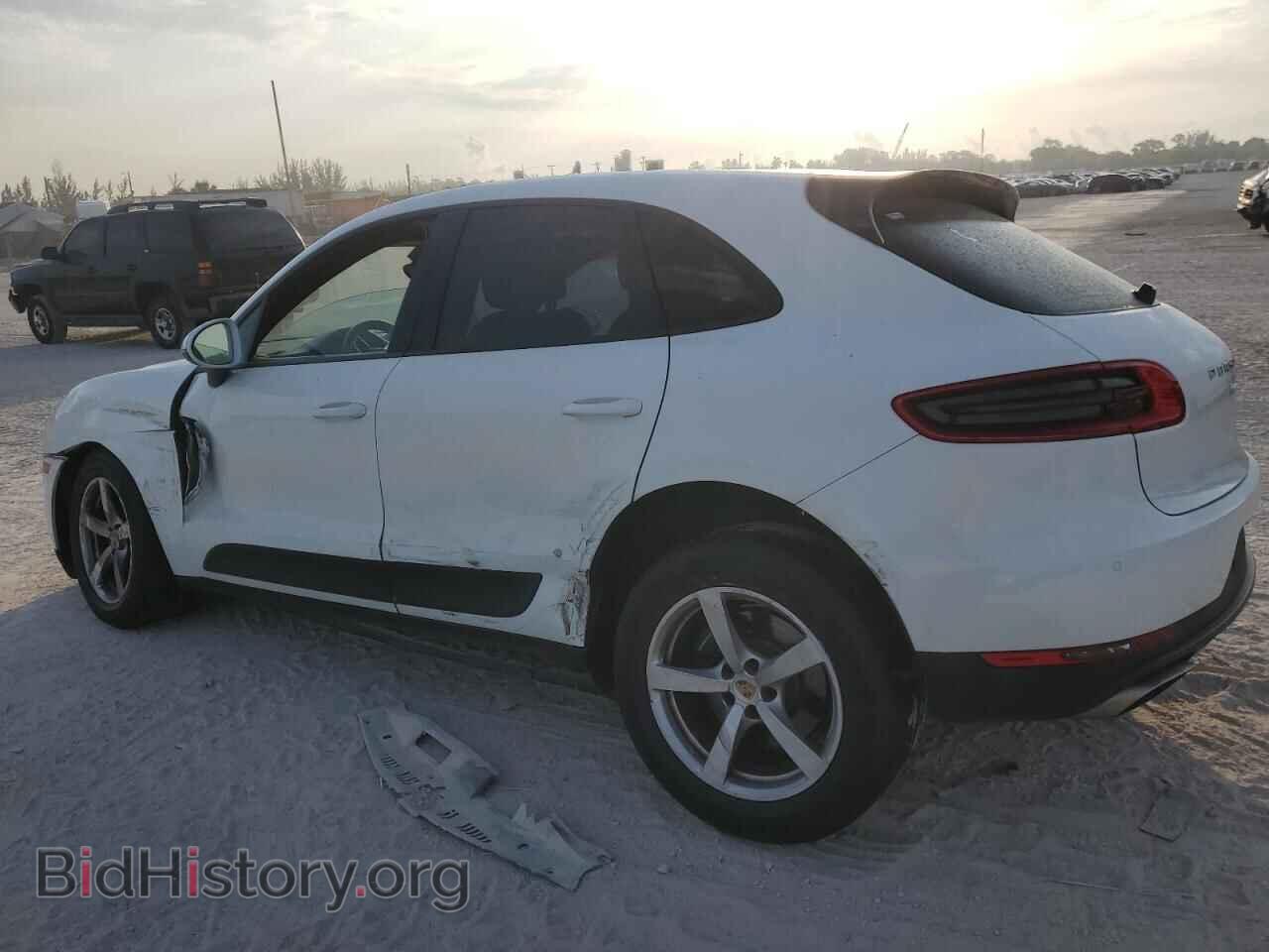2017 PORSCHE MACAN - VIN: WP1AA2A5XHLB82015 - Photo 2