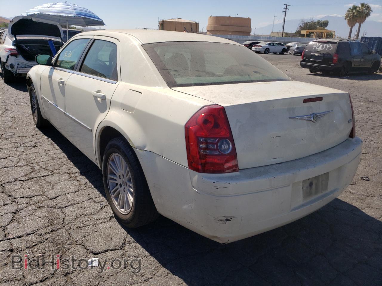 2009 CHRYSLER 300 - VIN: 2C3LA43D99H574657 - Фото 3
