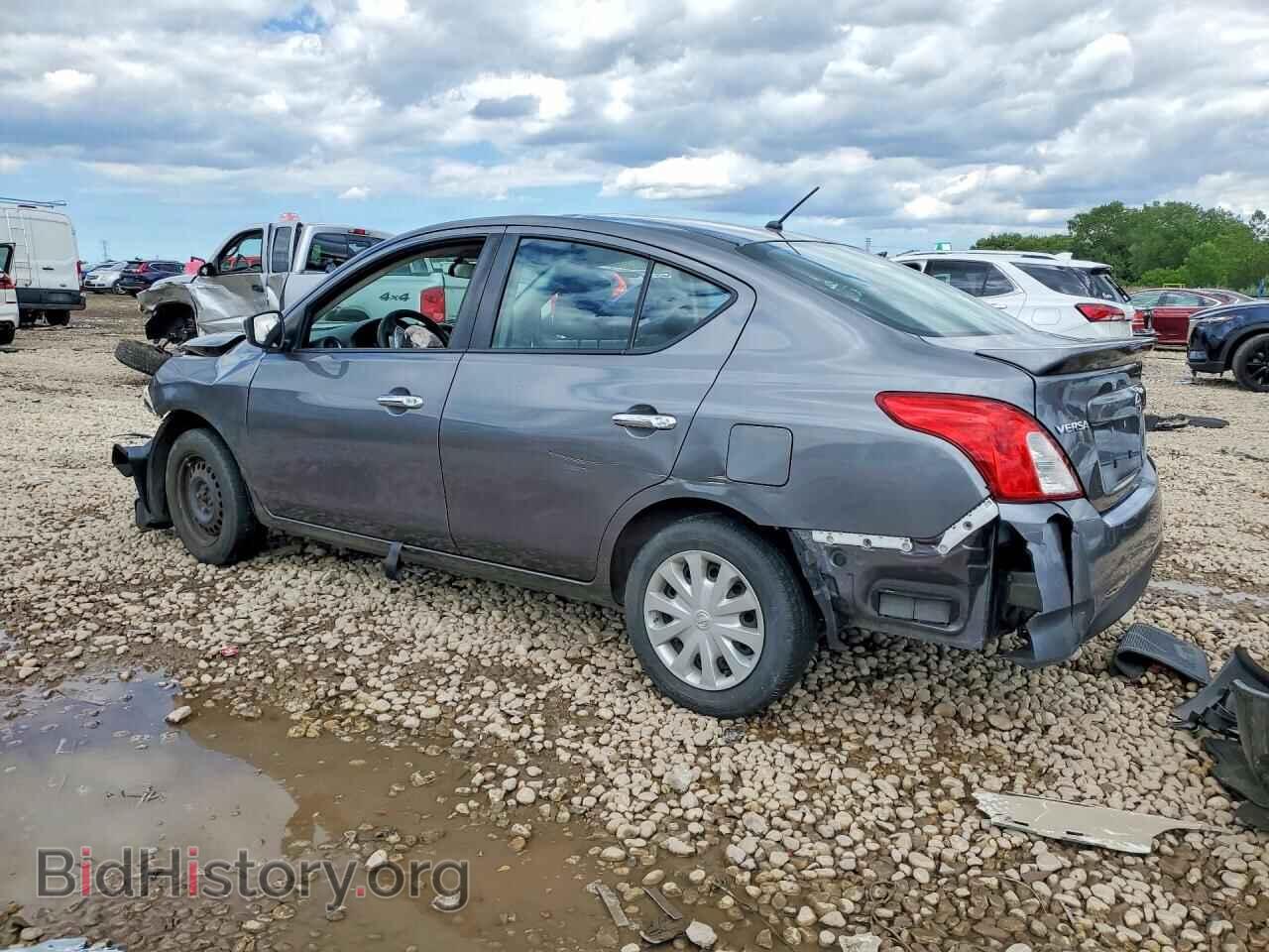 2017 NISSAN VERSA - VIN: 3N1CN7AP1HL864012 - Фото 2