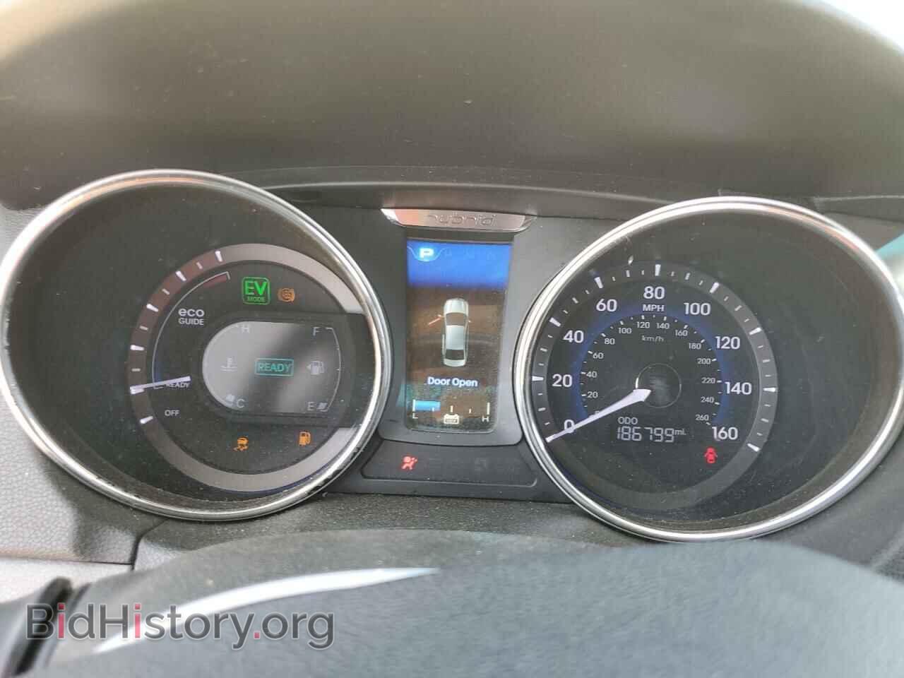 2014 HYUNDAI SONATA - VIN: KMHEC4A42EA107165 - Фото 9