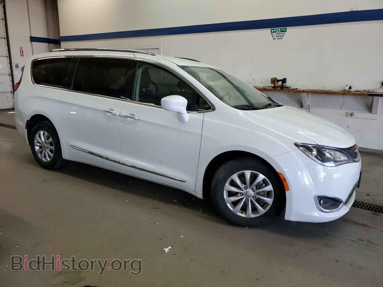 2018 CHRYSLER PACIFICA - VIN: 2C4RC1BG8JR211145 - Фото 4