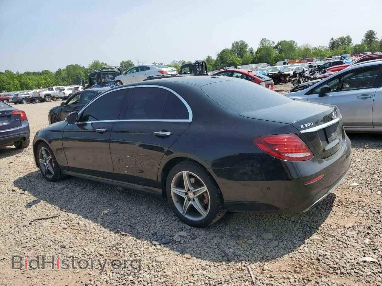 2017 MERCEDES-BENZ E-CLASS - VIN: WDDZF4KB1HA184565 - Фото 2