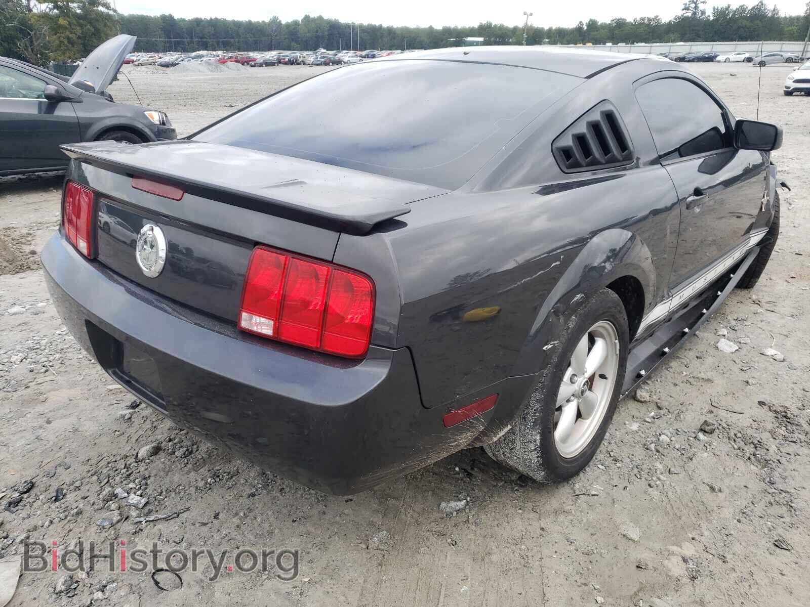 2007 FORD MUSTANG - VIN: 1ZVFT80N575220742 - Фото 4