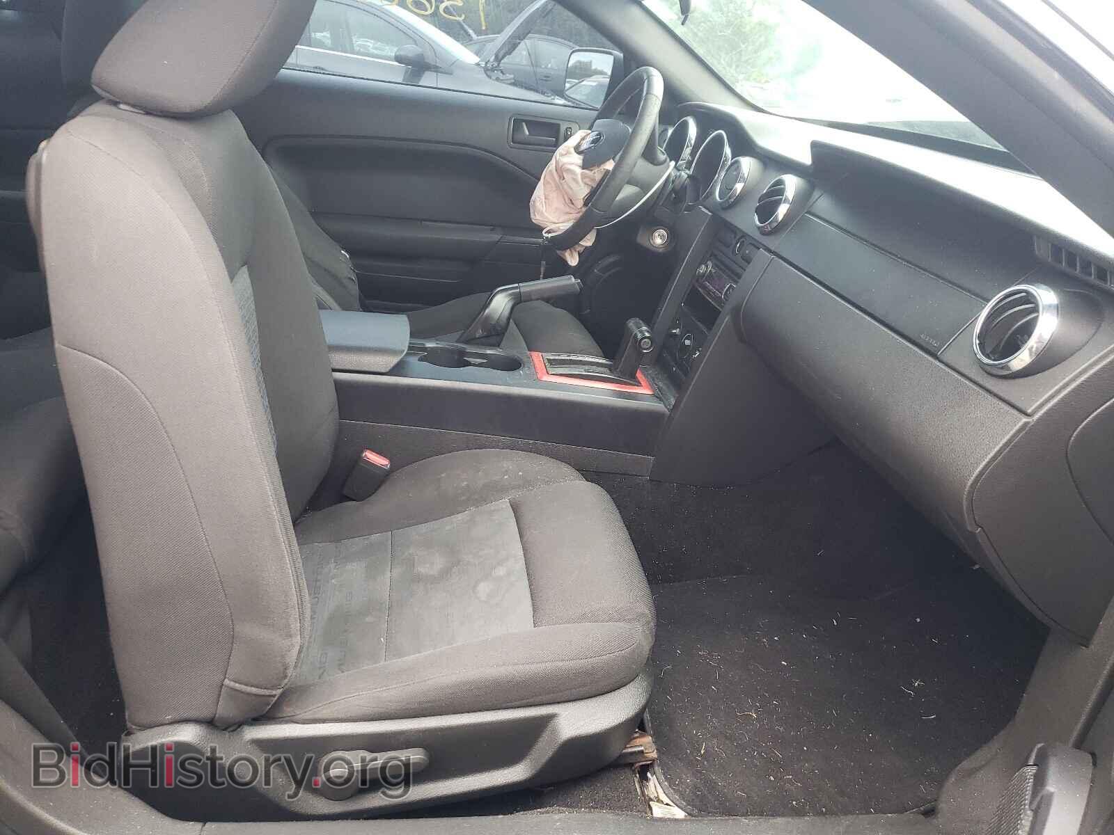 2007 FORD MUSTANG - VIN: 1ZVFT80N575220742 - Фото 5