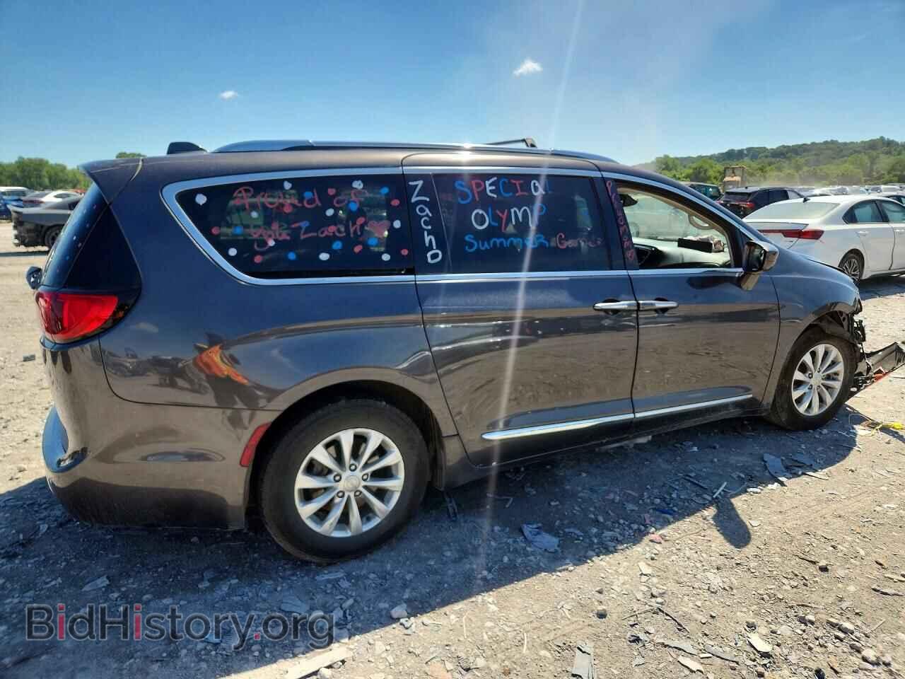 2018 CHRYSLER PACIFICA - VIN: 2C4RC1BG2JR211268 - Photo 3