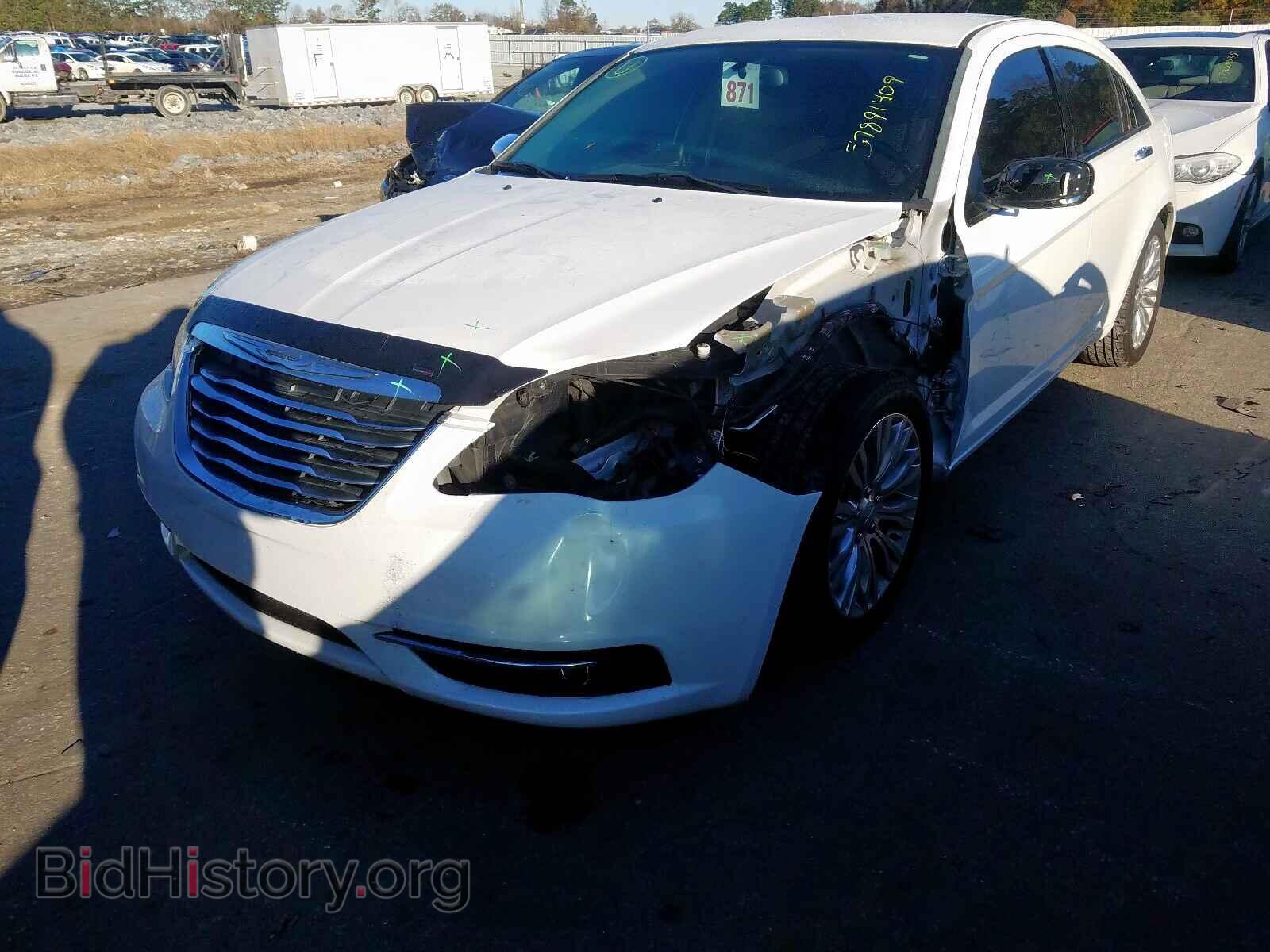 2013 CHRYSLER 200 - VIN: 1C3CCBCG8DN605583 - Photo 2