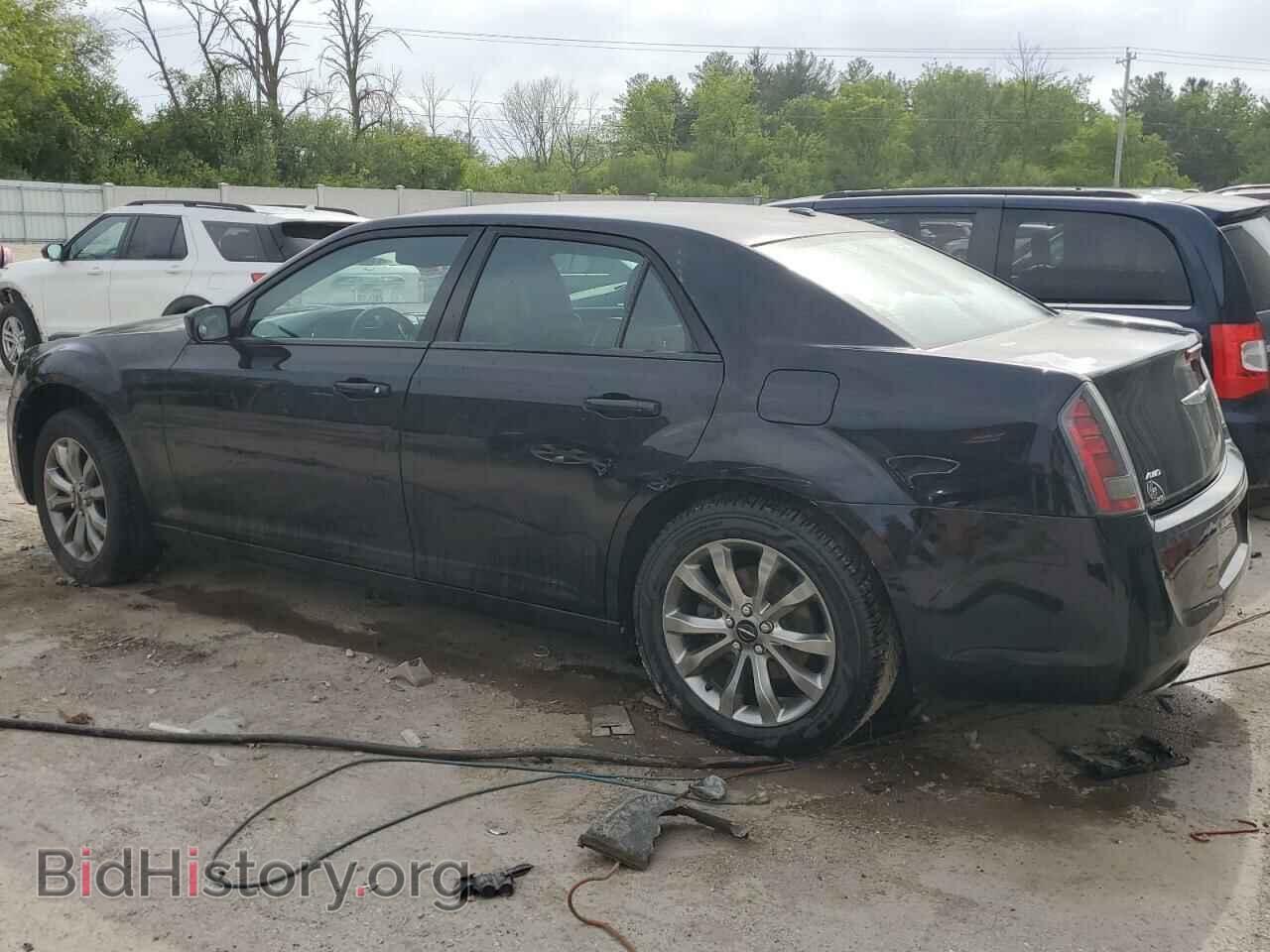2014 CHRYSLER 300 - VIN: 2C3CCAGG7EH303930 - Фото 2