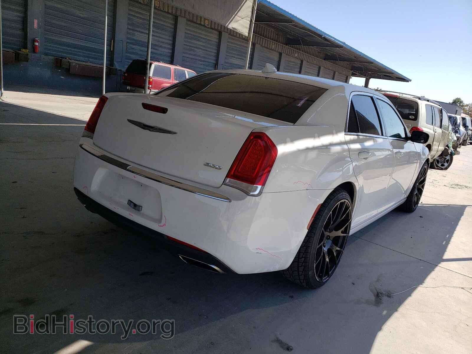 2015 CHRYSLER 300 - VIN: 2C3CCAAG9FH802156 - Фото 4