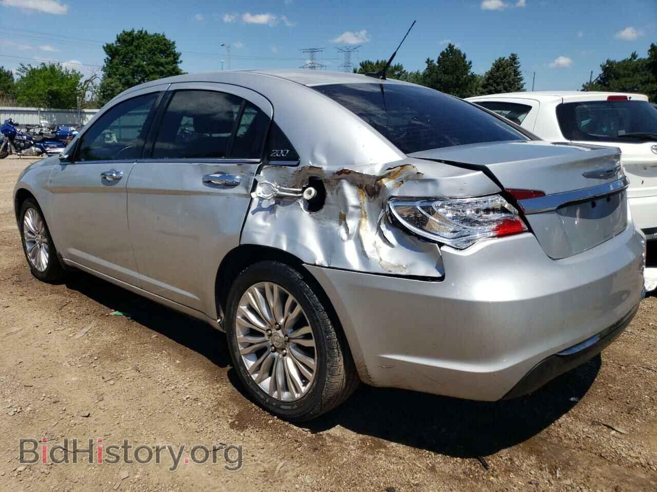 2011 CHRYSLER 200 - VIN: 1C3BC2FG2BN527189 - Фото 2