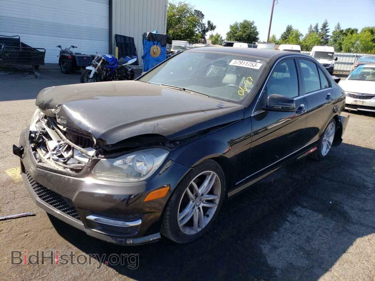 Photo WDDGF8BB7CA598098 - MERCEDES-BENZ C-CLASS 2012