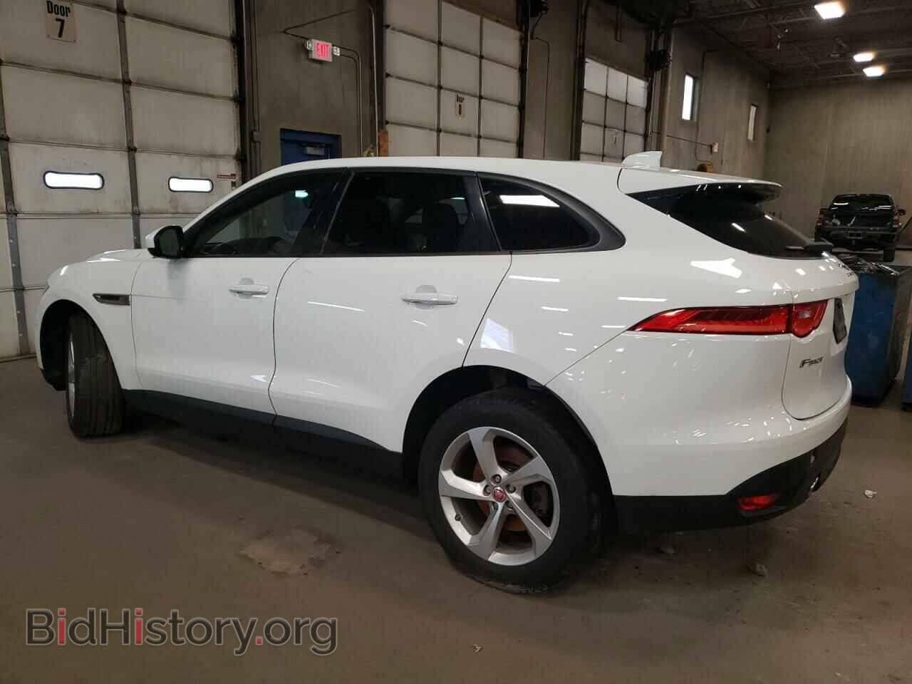 2017 JAGUAR F-PACE - VIN: SADCJ2BV2HA495956 - Фото 2