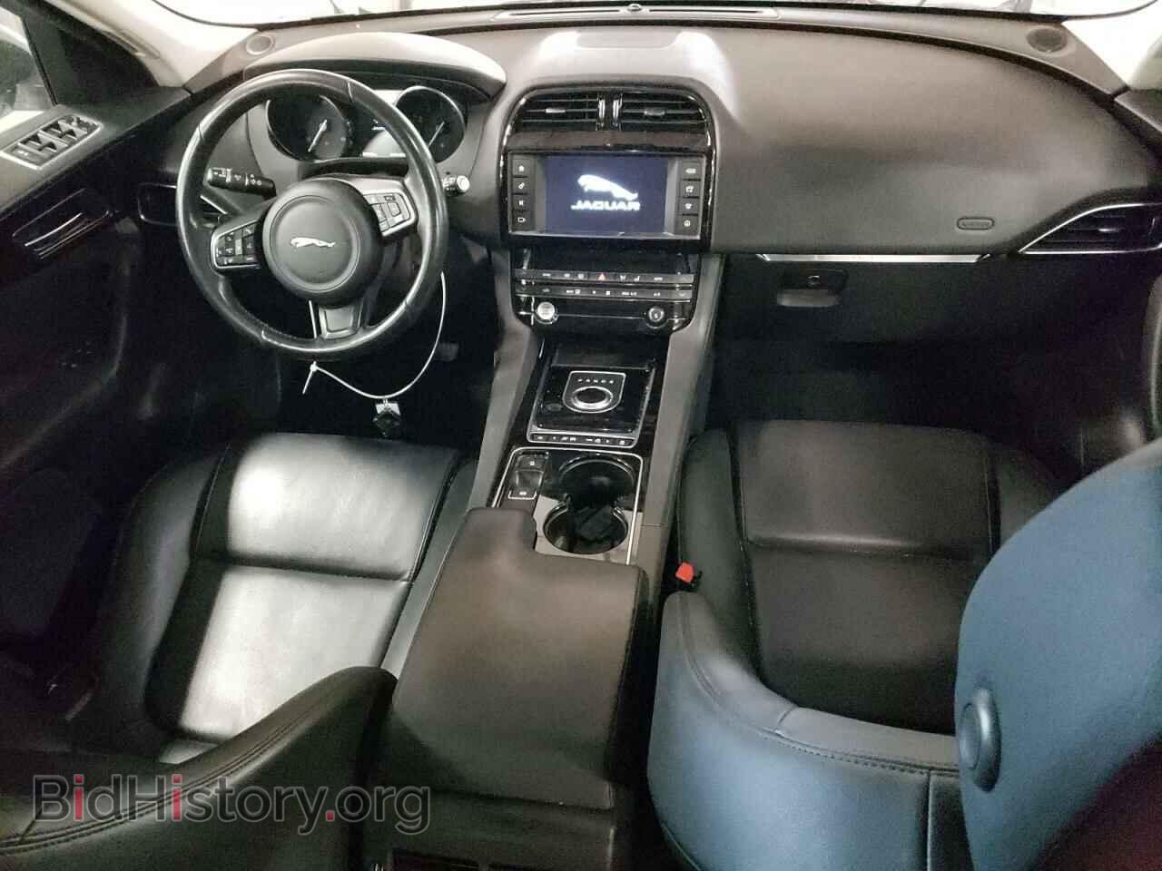2017 JAGUAR F-PACE - VIN: SADCJ2BV2HA495956 - Фото 8