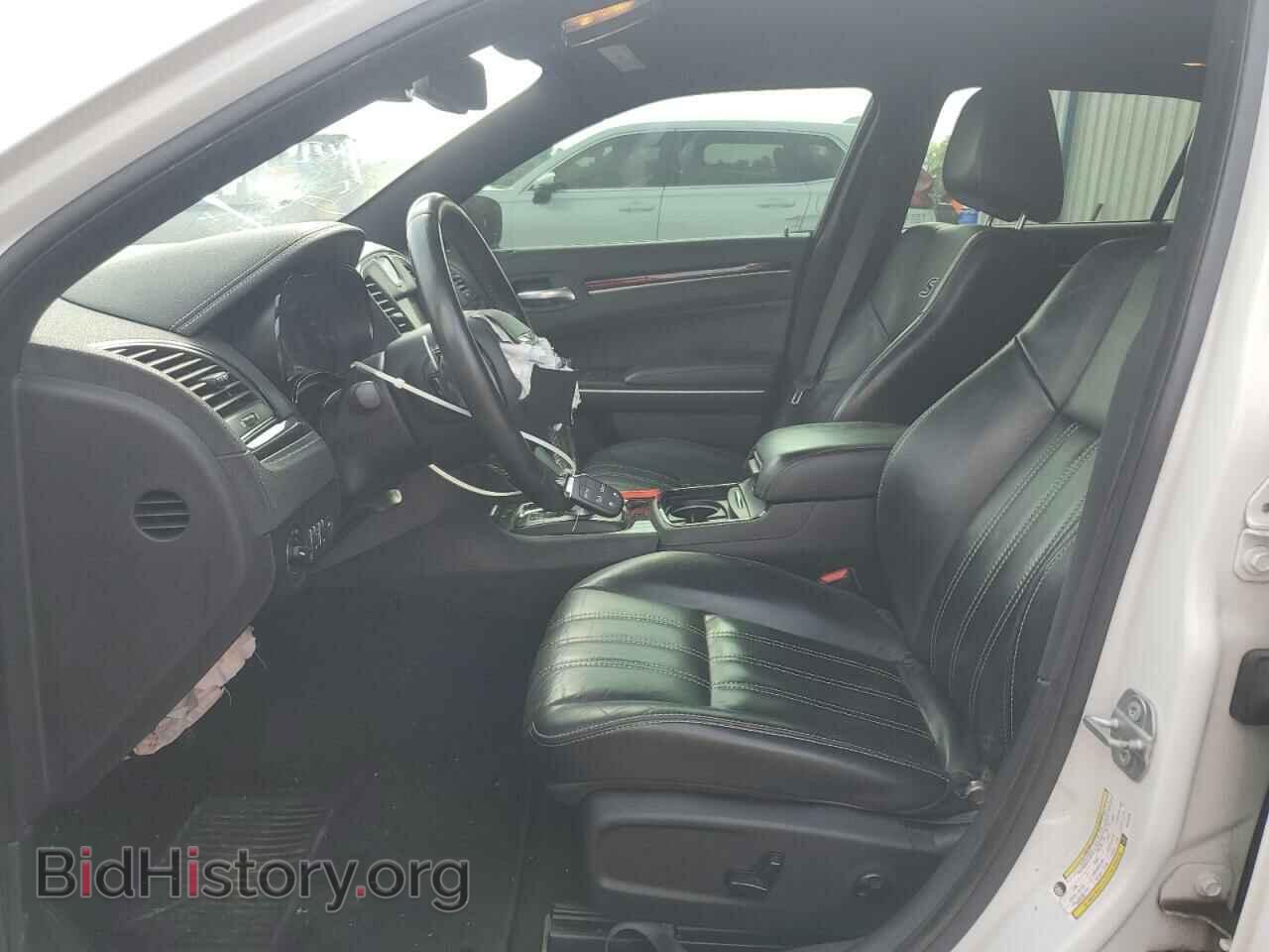 2019 CHRYSLER 300 - VIN: 2C3CCABG4KH516725 - Фото 7