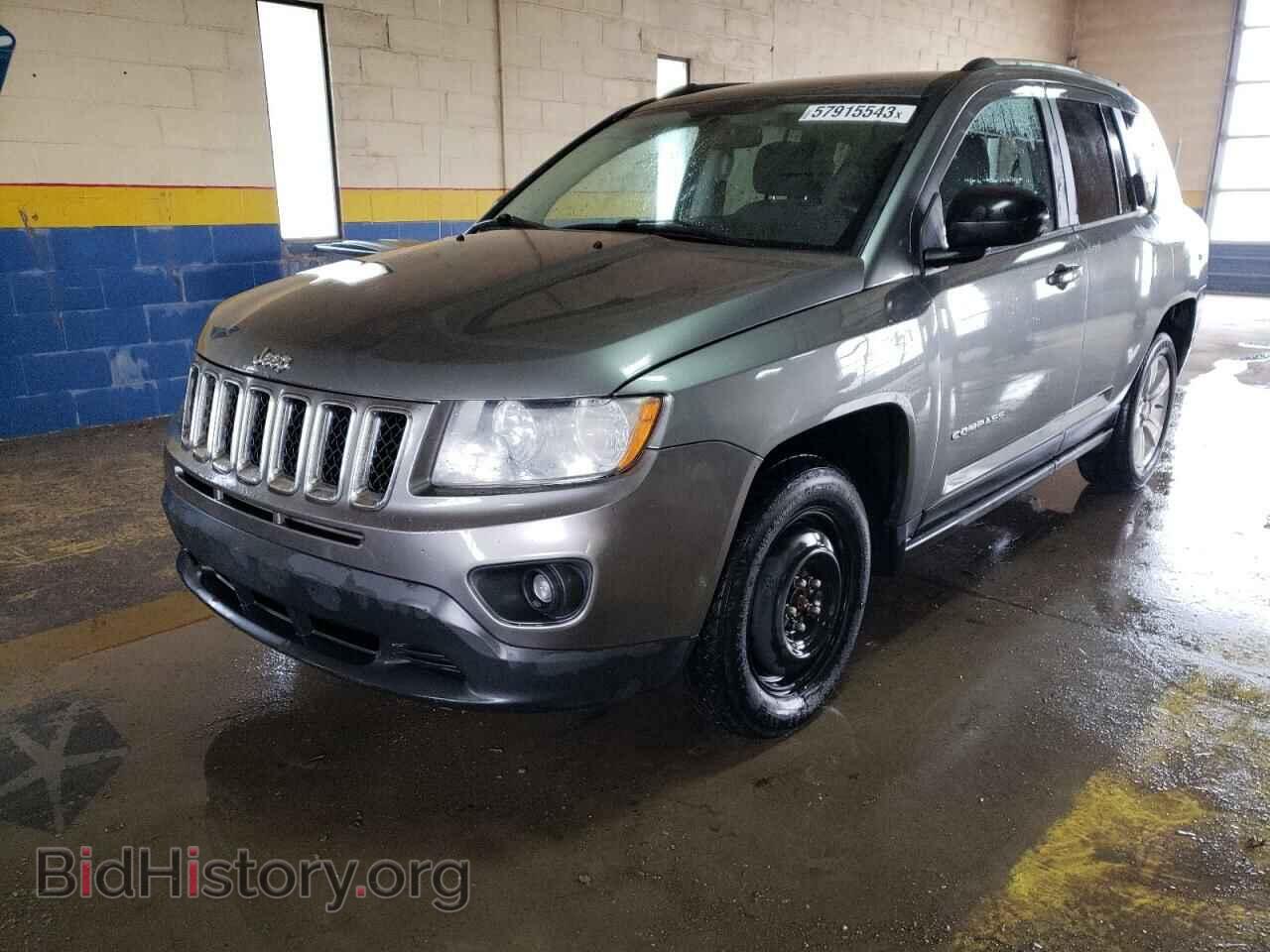 Photo 1J4NT1FB2BD235680 - JEEP COMPASS 2011