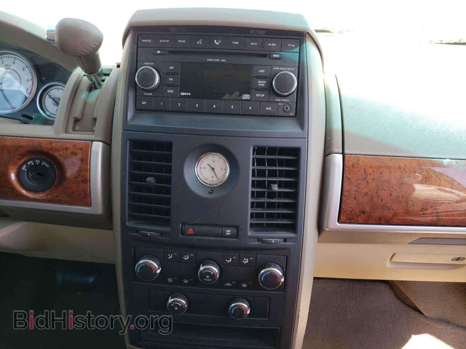 2008 CHRYSLER MINIVAN - VIN: 2A8HR54P38R111262 - Фото 9