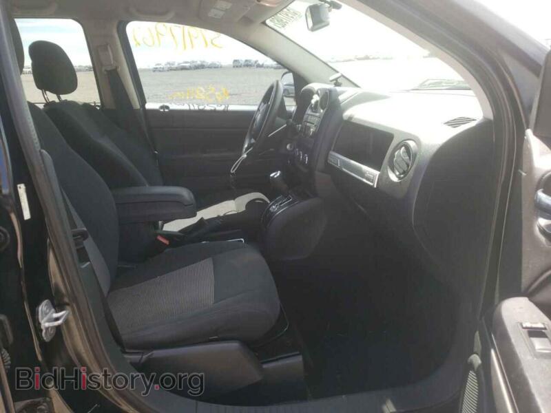 2014 Jeep COMPASS (VIN 1C4NJCBA2ED643282) — photo 5 of 10