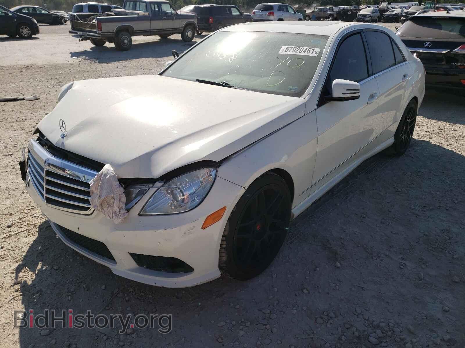 2011 MERCEDES-BENZ E-CLASS - VIN: WDDHF8HB6BA305818 - Фото 2