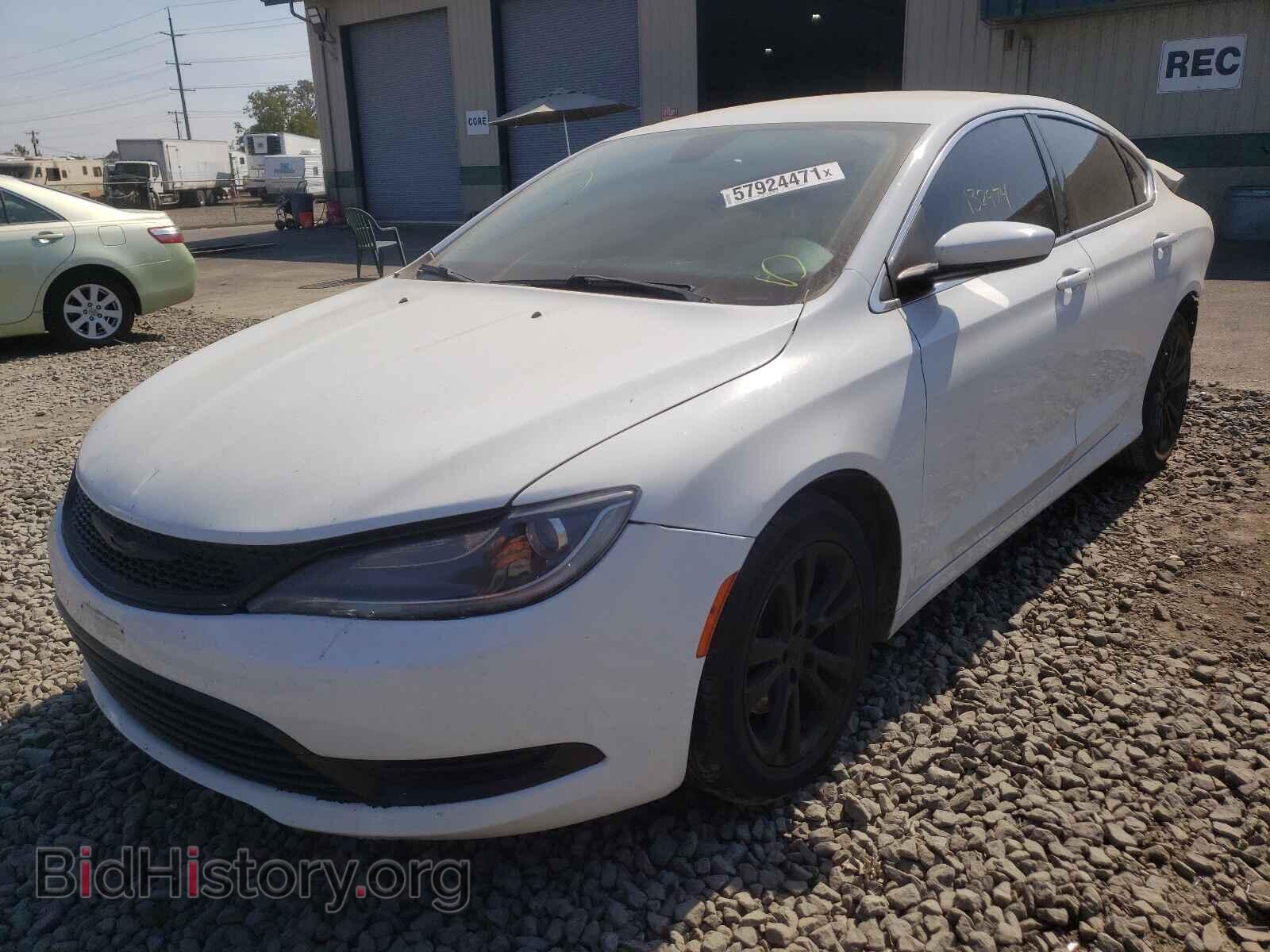 2015 CHRYSLER 200 - VIN: 1C3CCCABXFN705393 - Photo 2