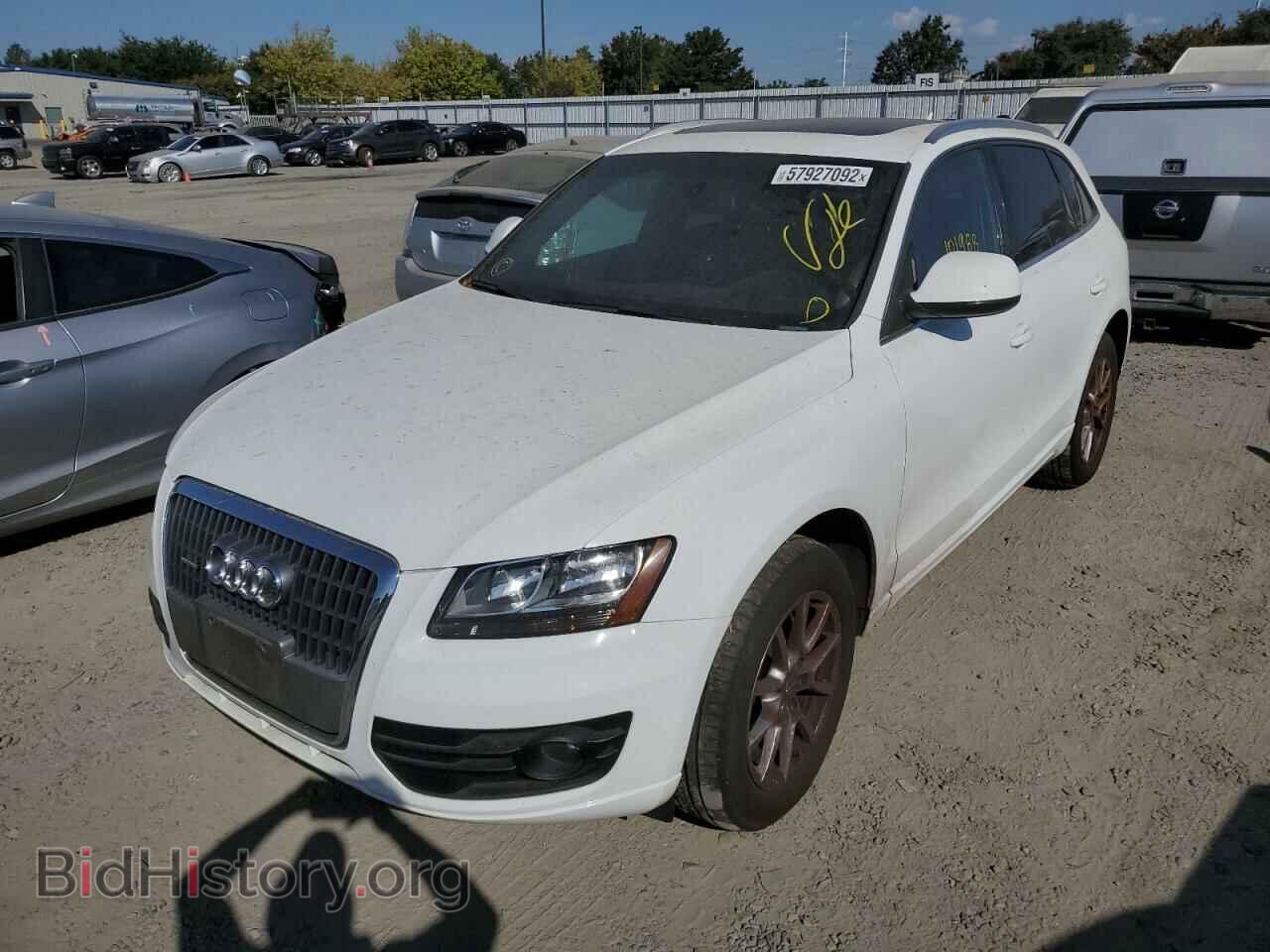 2011 AUDI Q5 - VIN: WA1CFAFP6BA095158 - Фото 2