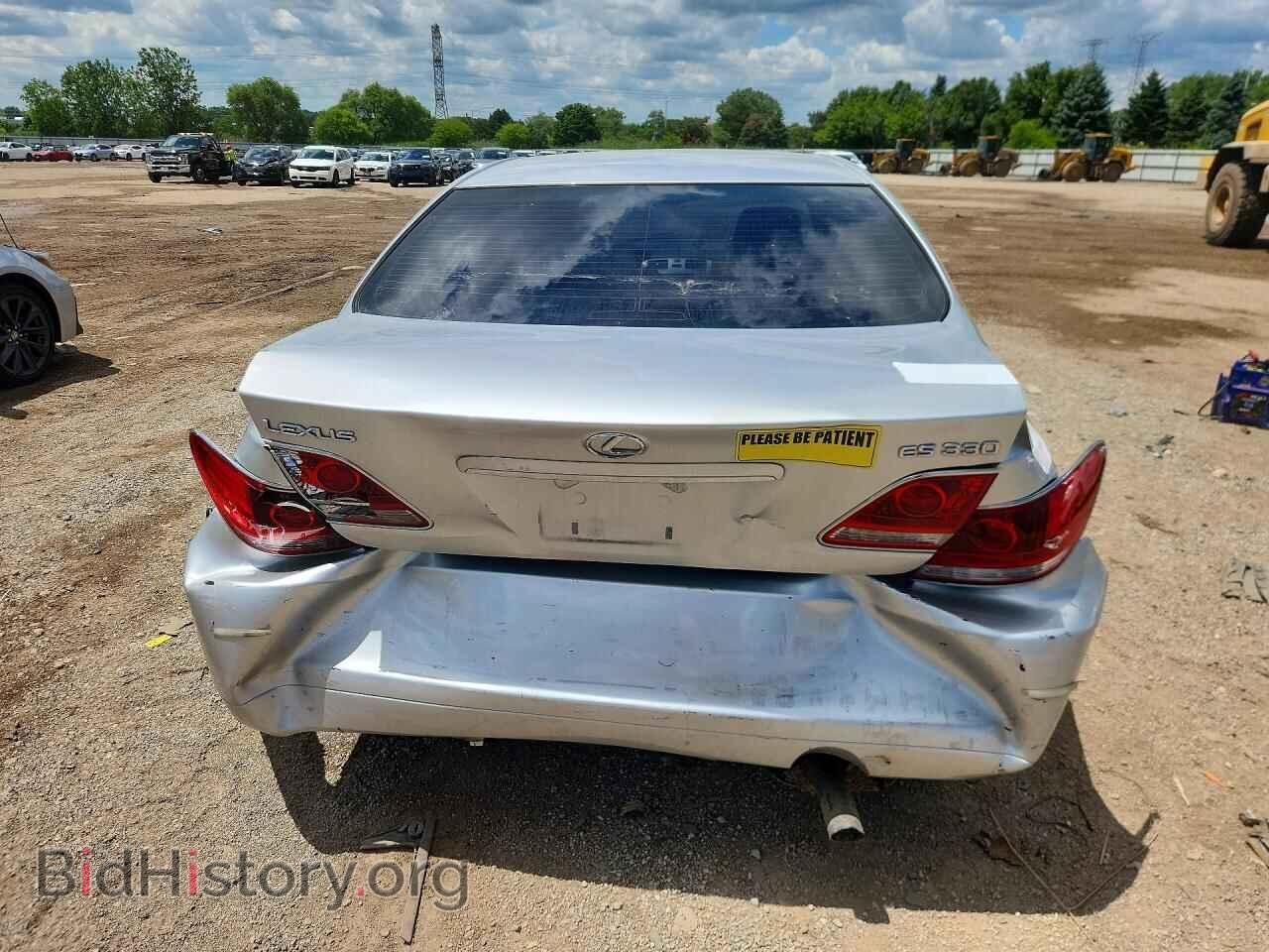 2005 LEXUS ES330 - VIN: JTHBA30G155111055 - Photo 6