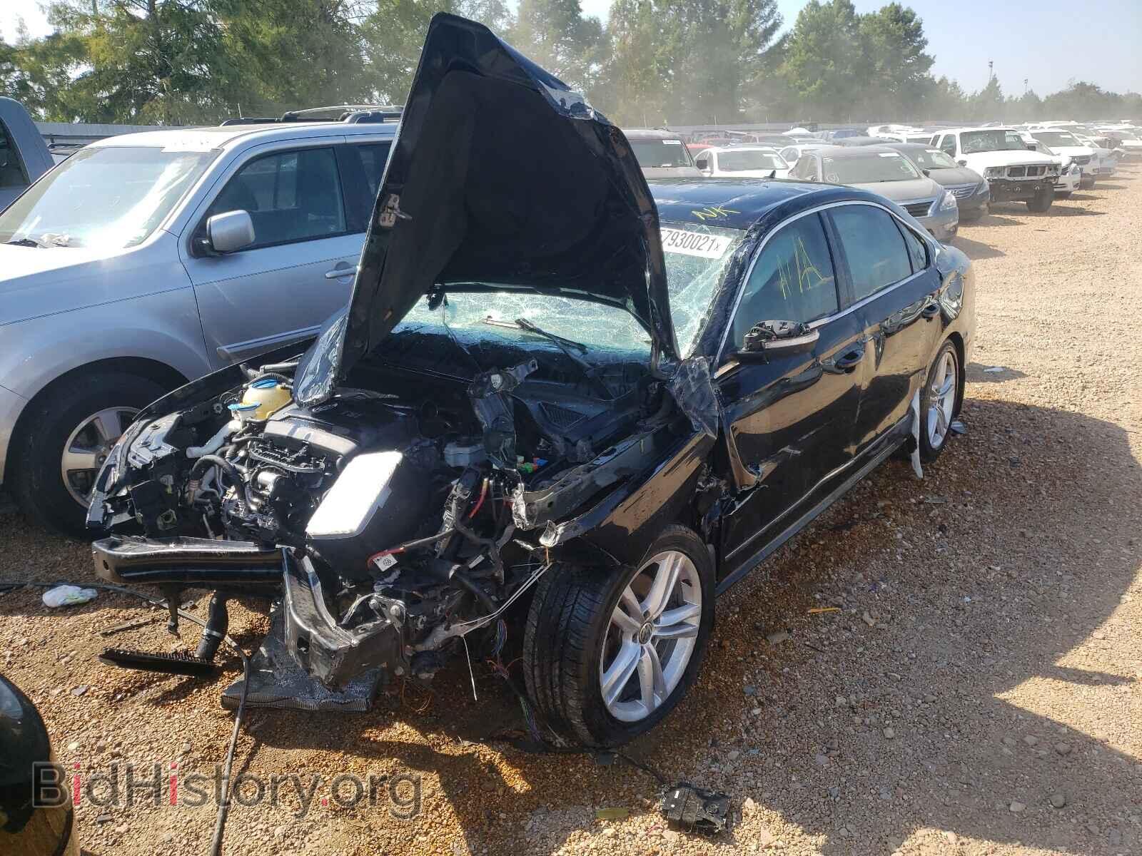 2015 VOLKSWAGEN PASSAT - VIN: 1VWCT7A38FC035394 - Фото 2