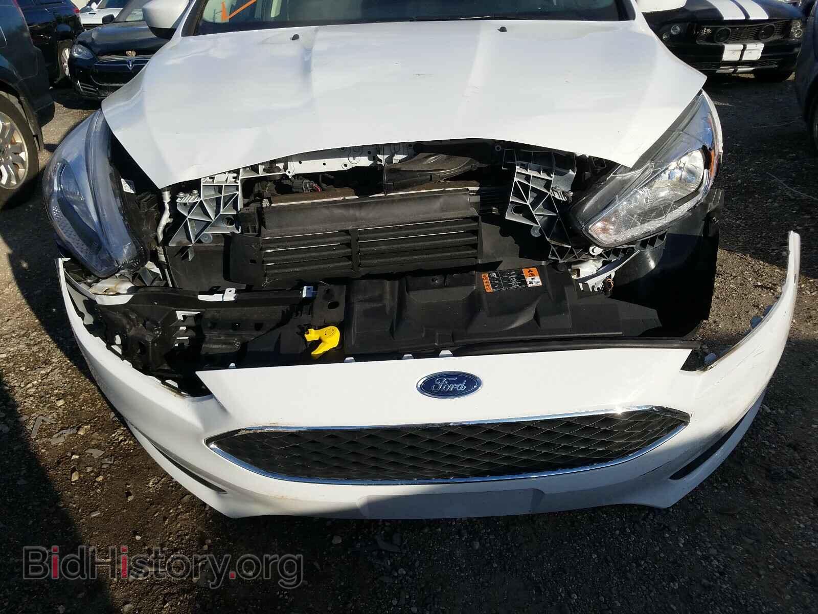 2018 FORD FOCUS - VIN: 1FADP3FEXJL234525 - Фото 9