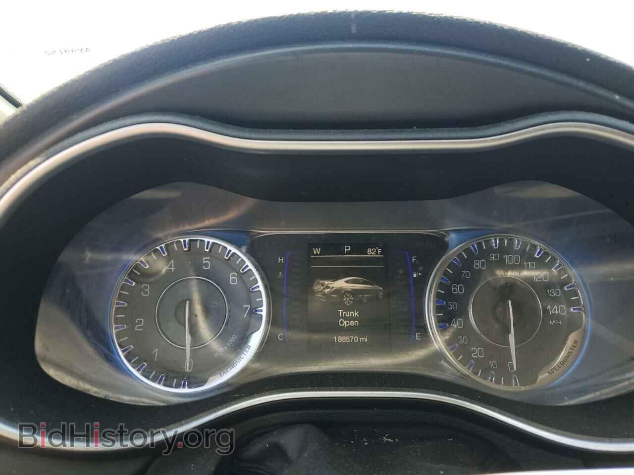 2015 CHRYSLER 200 - VIN: 1C3CCCABXFN734361 - Фото 9