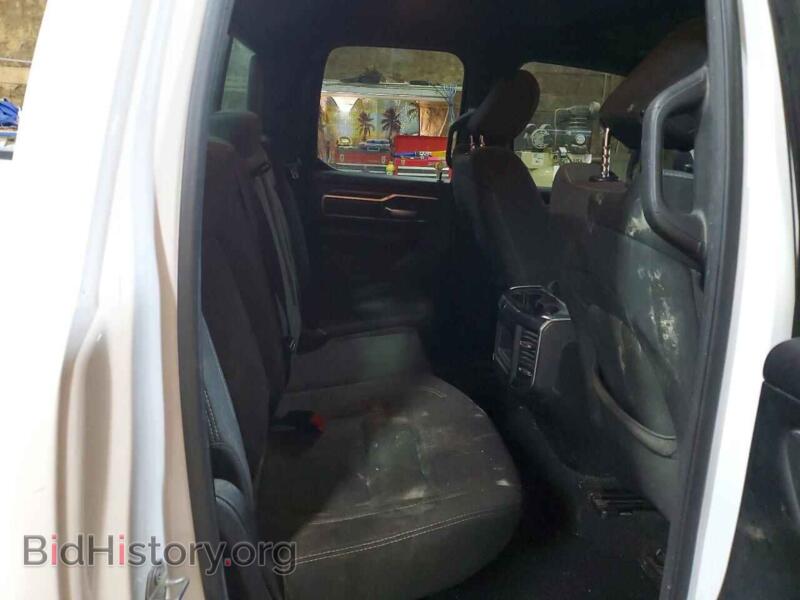 2019 RAM 1500 (VIN 1C6RREBT9KN813402) — photo 10 of 13