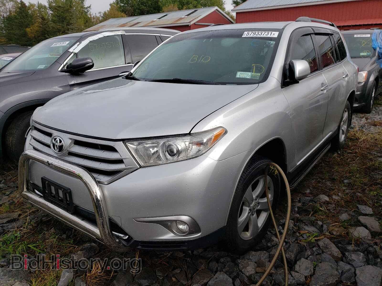 2012 TOYOTA HIGHLANDER - VIN: 5TDBK3EH5CS121496 - Фото 2