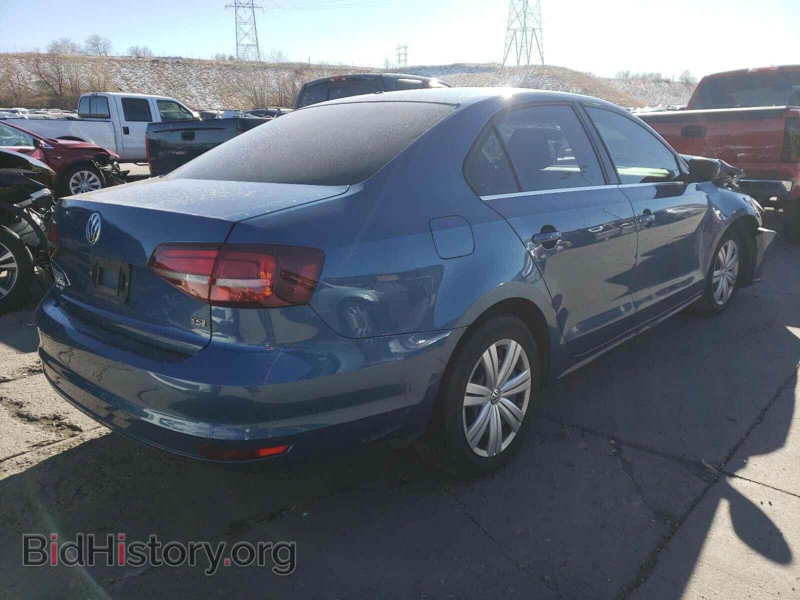 2017 VOLKSWAGEN JETTA - VIN: 3VW2B7AJ1HM413232 - Фото 4