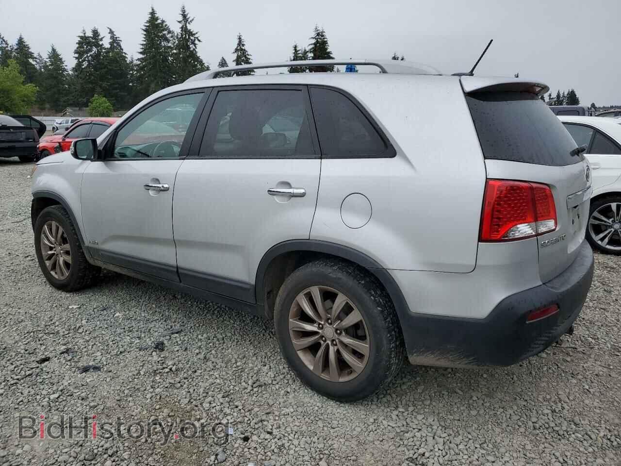 2011 KIA SORENTO - VIN: 5XYKUDA28BG077765 - Фото 2