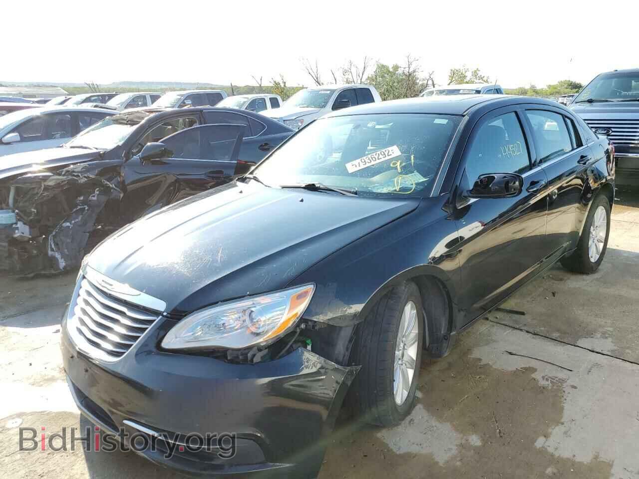 2014 CHRYSLER 200 - VIN: 1C3CCBBB7EN185029 - Фото 2