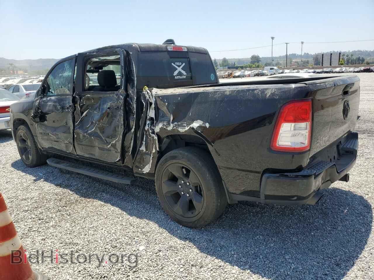 2019 RAM 1500 - VIN: 1C6RREGT4KN526686 - Фото 2