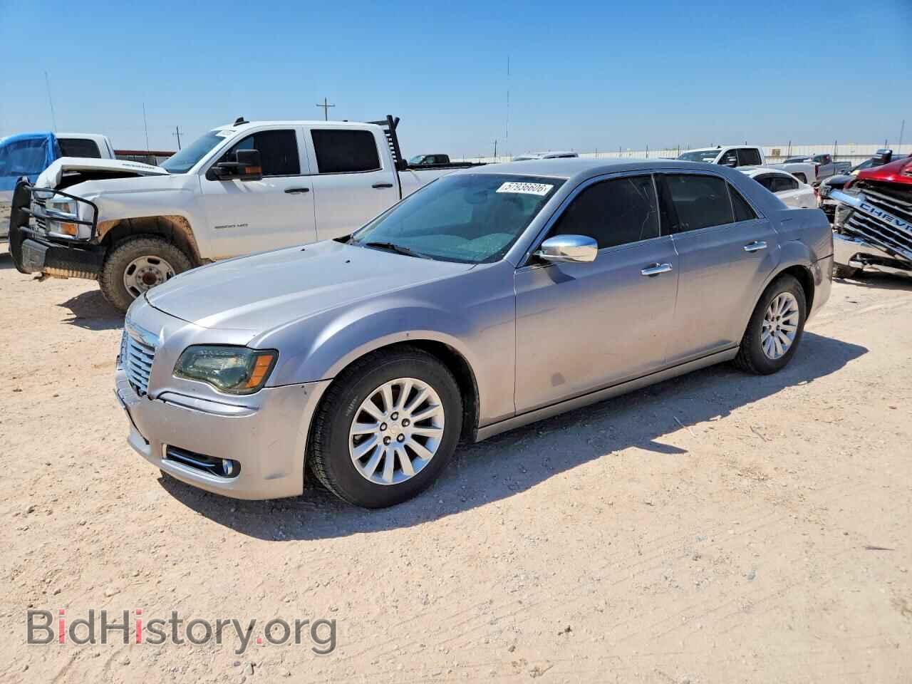 Photo 2C3CA5CG3BH546035 - CHRYSLER 300 2011