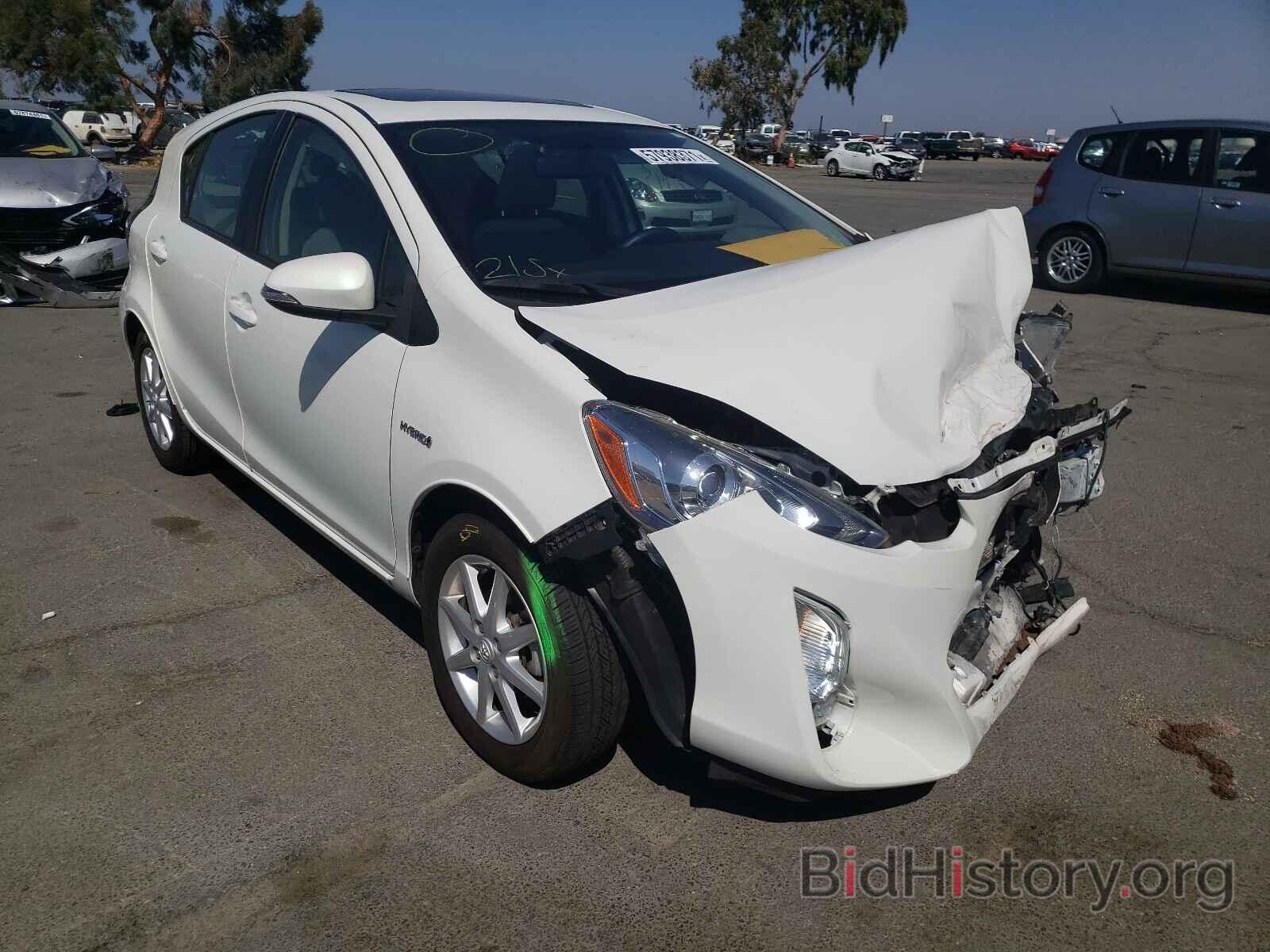 Фотография JTDKDTB39F1096428 - TOYOTA PRIUS 2015