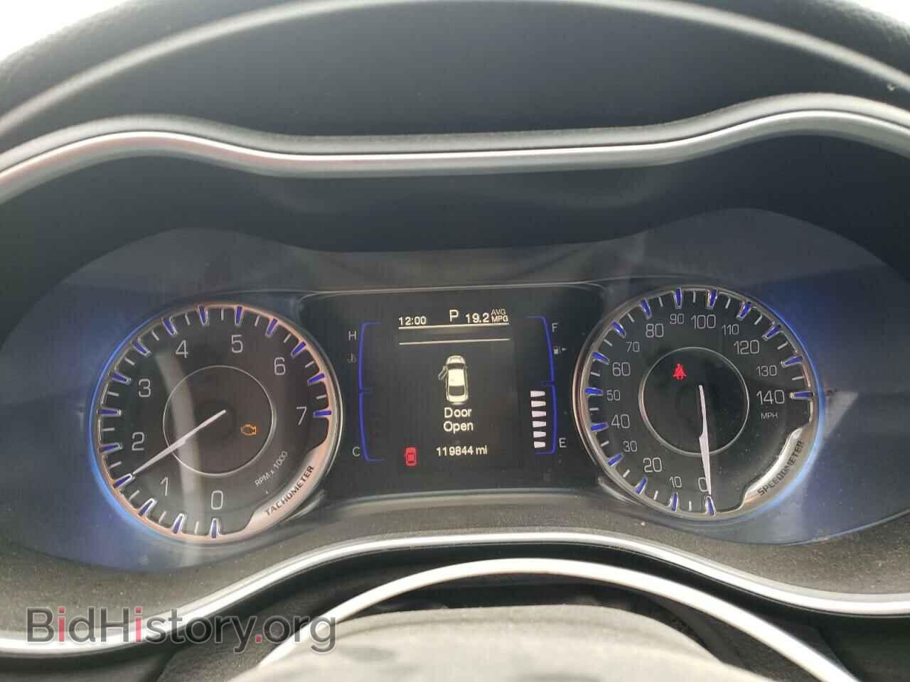 2015 CHRYSLER 200 - VIN: 1C3CCCAB6FN529958 - Фото 9