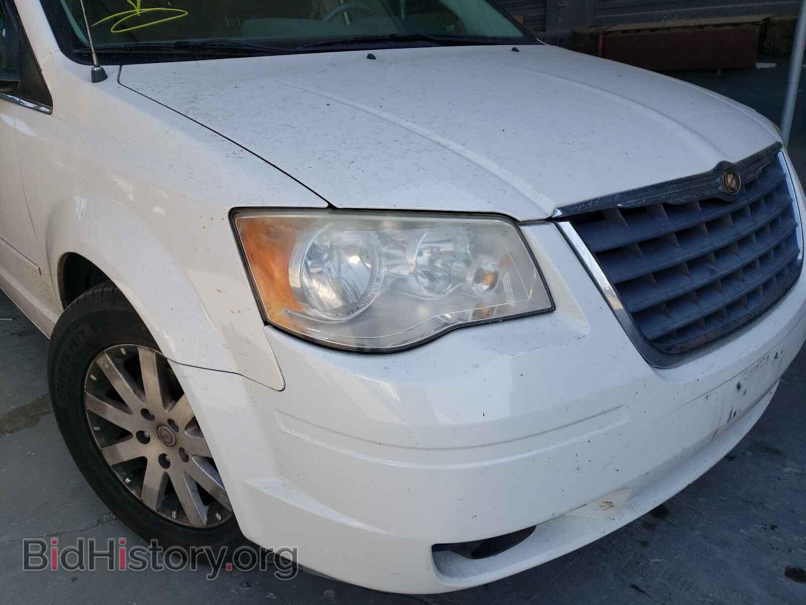 2008 CHRYSLER MINIVAN - VIN: 2A8HR54PX8R665883 - Фото 9
