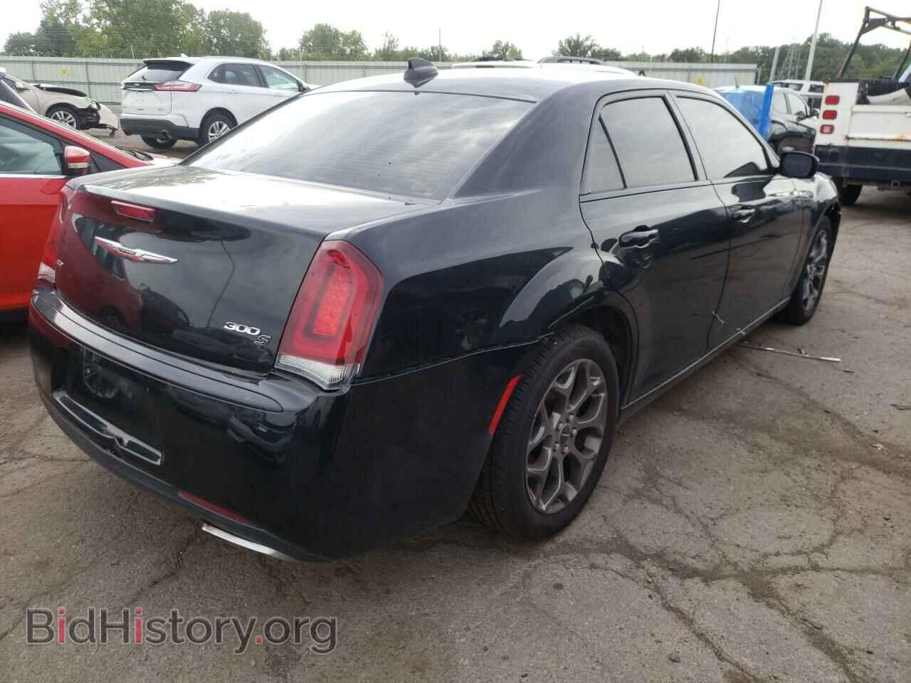 2016 CHRYSLER 300 - VIN: 2C3CCAGG6GH296505 - Photo 4