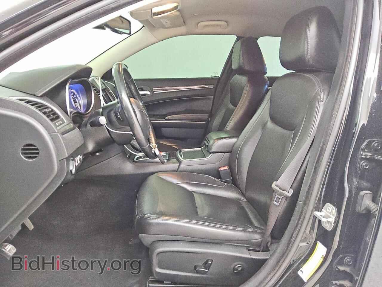 2019 CHRYSLER 300 - VIN: 2C3CCAAG4KH634307 - Photo 7