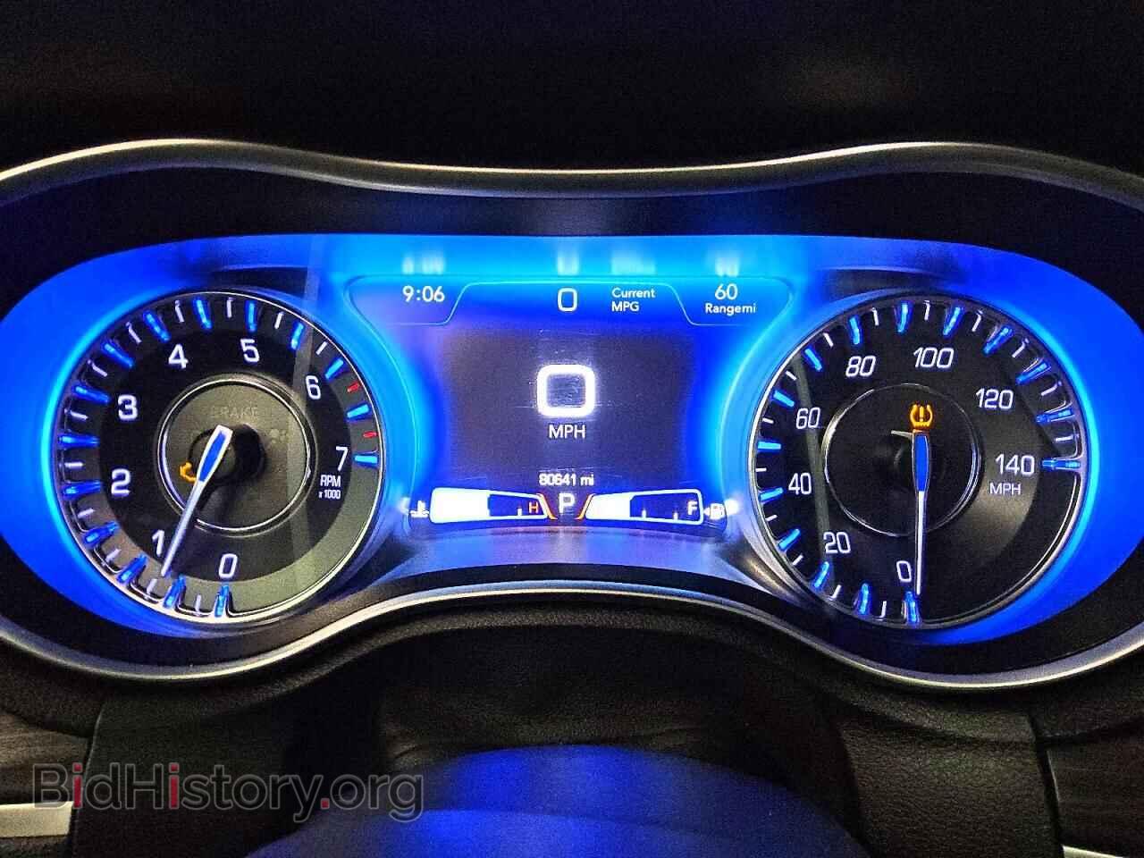 2019 CHRYSLER 300 - VIN: 2C3CCAAG4KH634307 - Photo 9