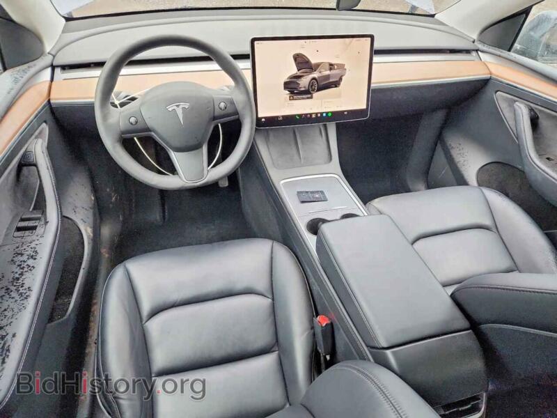 2023 Tesla MODEL Y (VIN 7SAYGDEEXPF698951) — фото 8 из 12