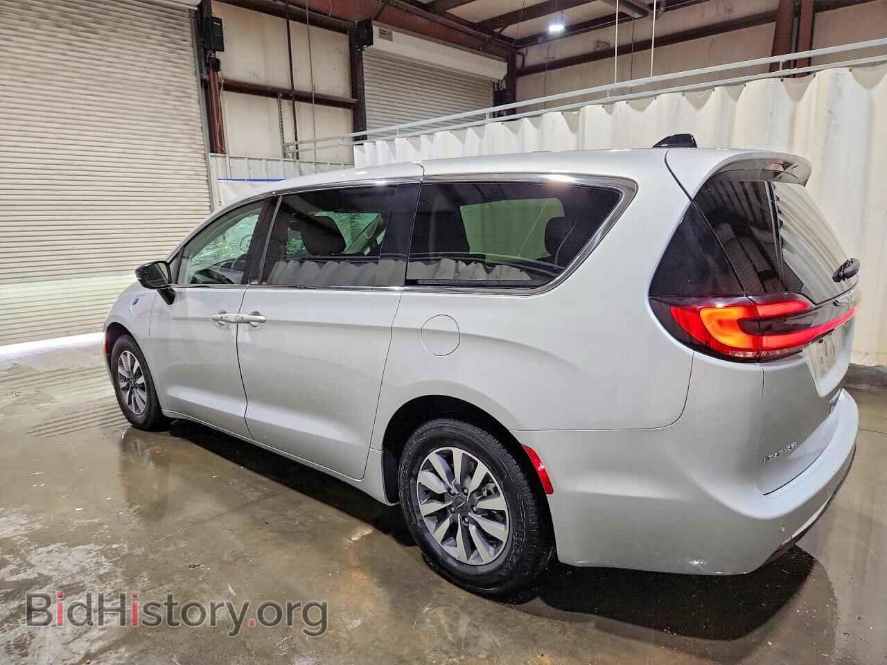 2024 CHRYSLER PACIFICA - VIN: 2C4RC1S76RR177797 - Photo 2