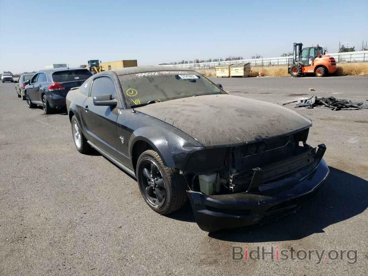 Photo 1ZVHT80N095146433 - FORD MUSTANG 2009