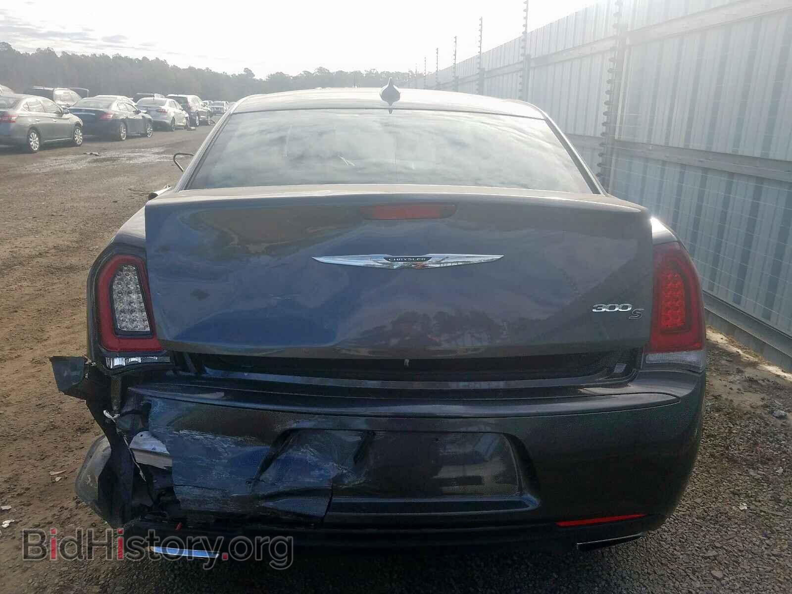 2019 CHRYSLER 300 - VIN: 2C3CCABGXKH515675 - Фото 9