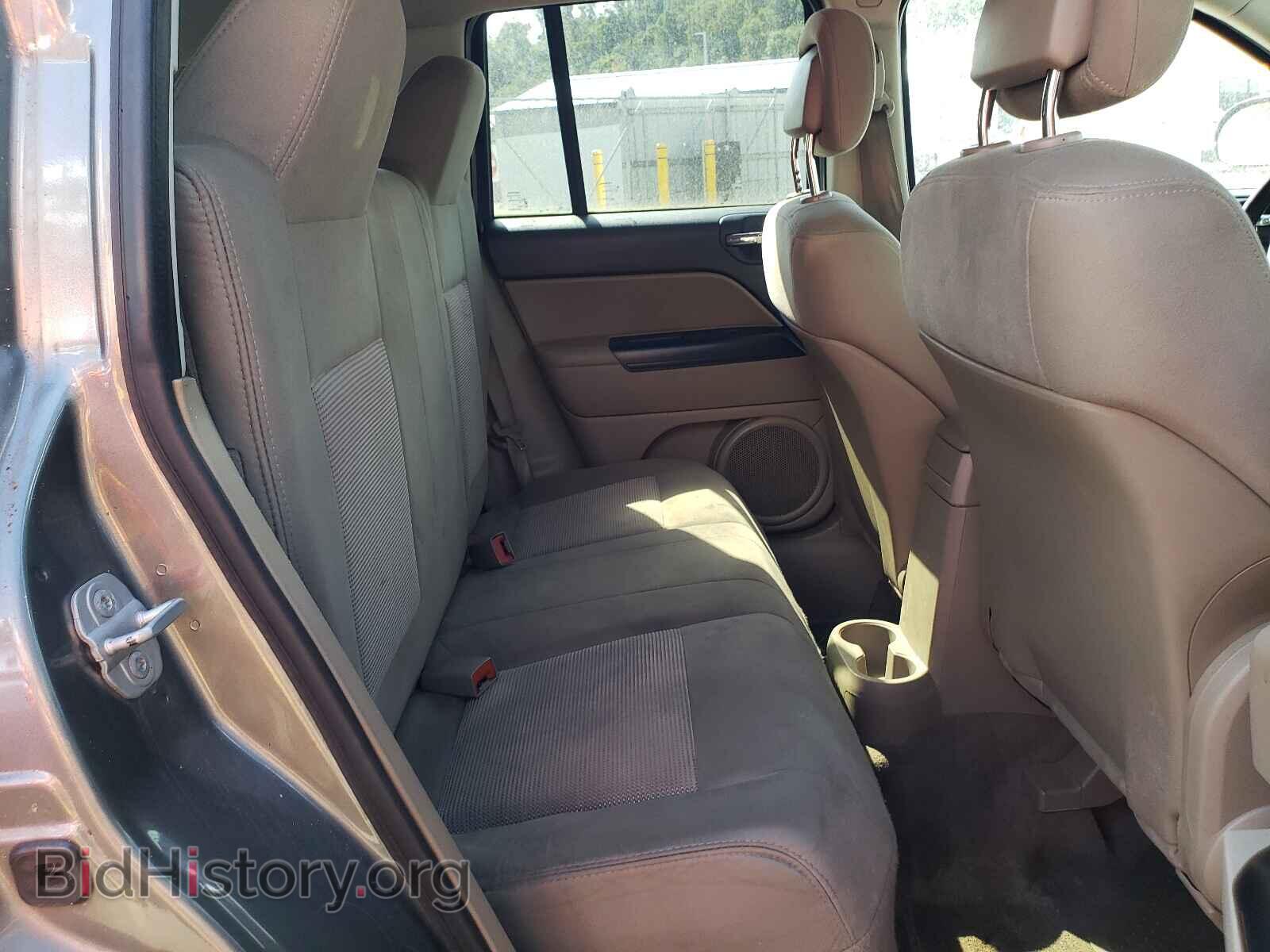 2011 JEEP COMPASS - VIN: 1J4NF1FBXBD240228 - Photo 6