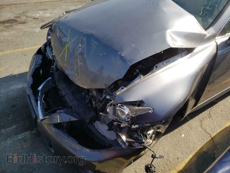 2012 Lexus IS (VIN JTHBF5C25C5166120) — фото 9 из 10