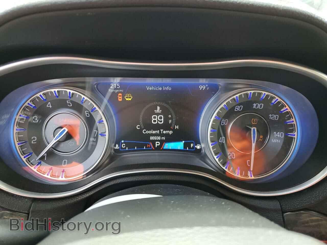 2018 CHRYSLER 300 - VIN: 2C3CCAEG9JH127198 - Фото 9