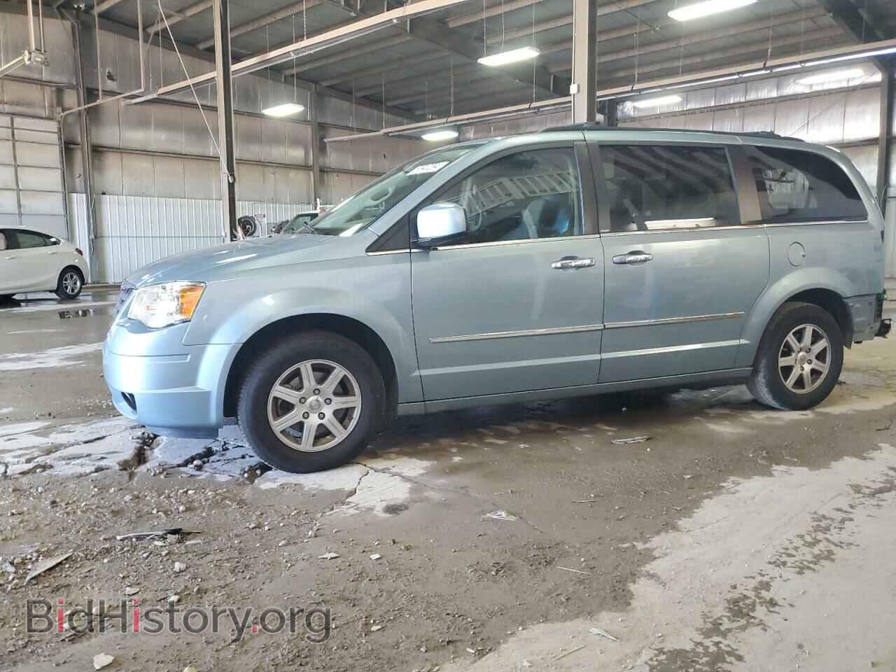 Photo 2A4RR5D17AR324366 - CHRYSLER MINIVAN 2010