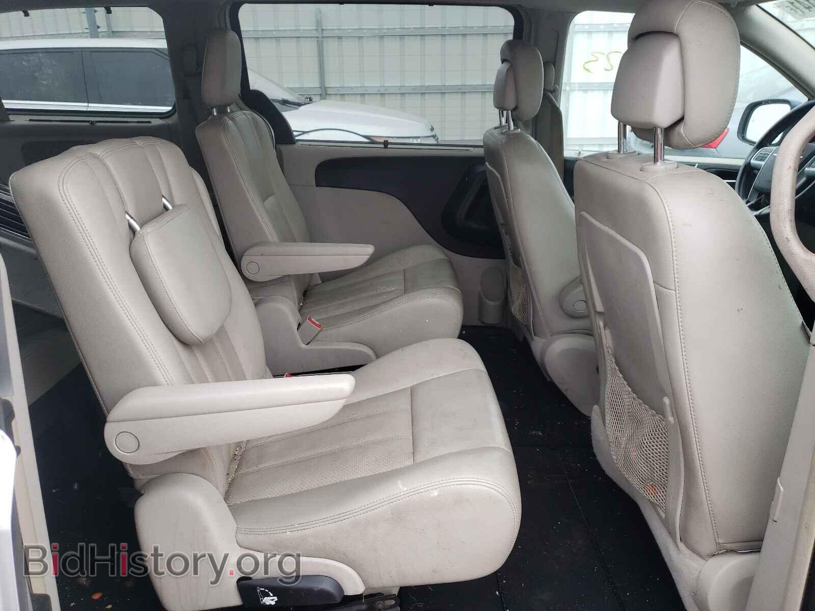 2011 CHRYSLER MINIVAN - VIN: 2A4RR8DG8BR704131 - Фото 6